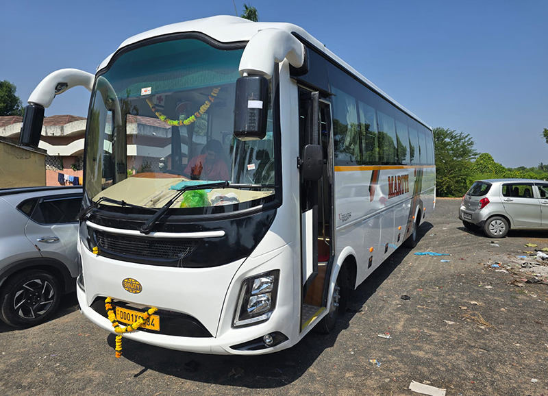 Premium Luxury Bus Hire in Surat